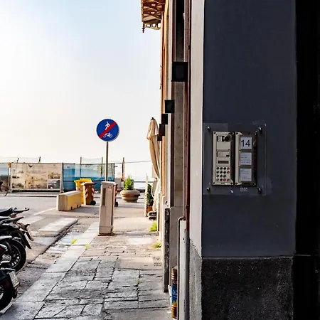 Via Niccolò Tommaseo 14-3